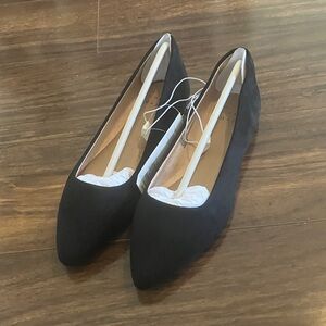 Black Pointed-Toe Flats